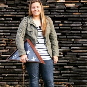 Meet your Posher, Cari